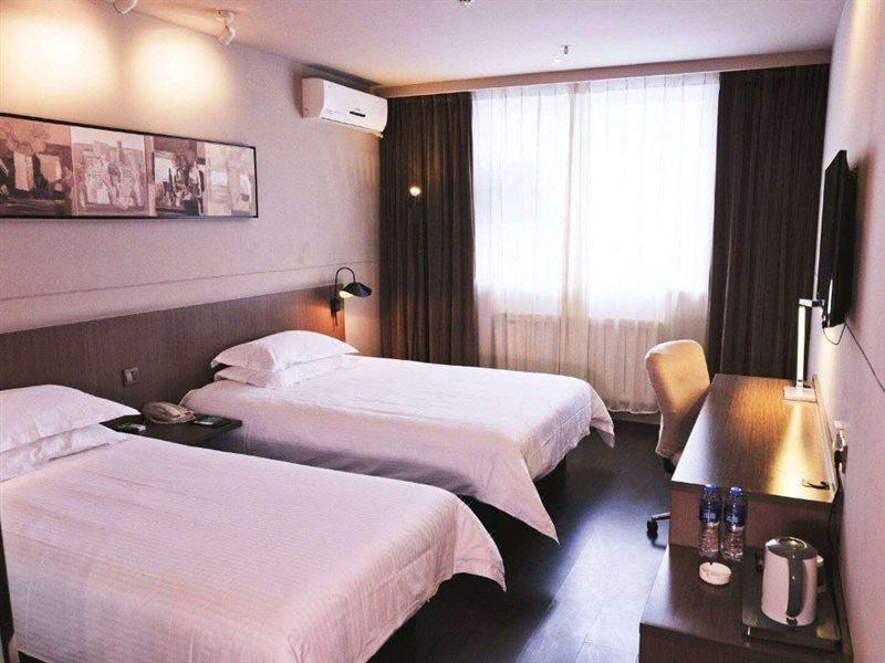 Jinjiang Inn Select Zhenzhou Dongfeng Road Technology Market Чженчжоу Екстер'єр фото